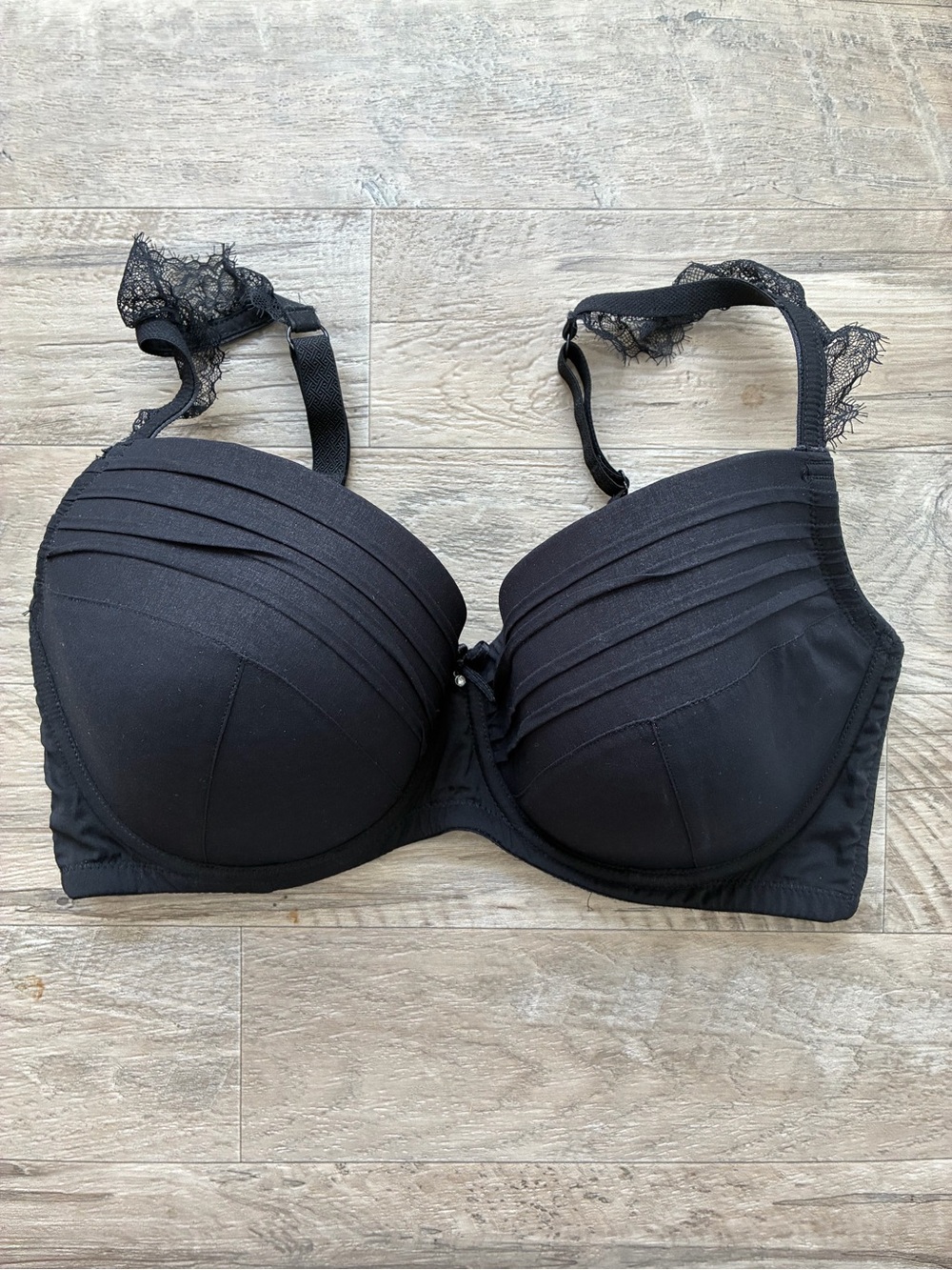 Parfait Underwired Pleated Lace Ruffle Strap Bra